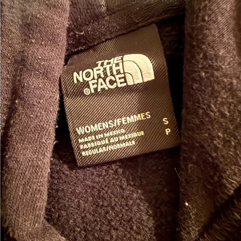 The North Face black hoodie with white mountain graphic #outdoor Small - Picture 5 of 7